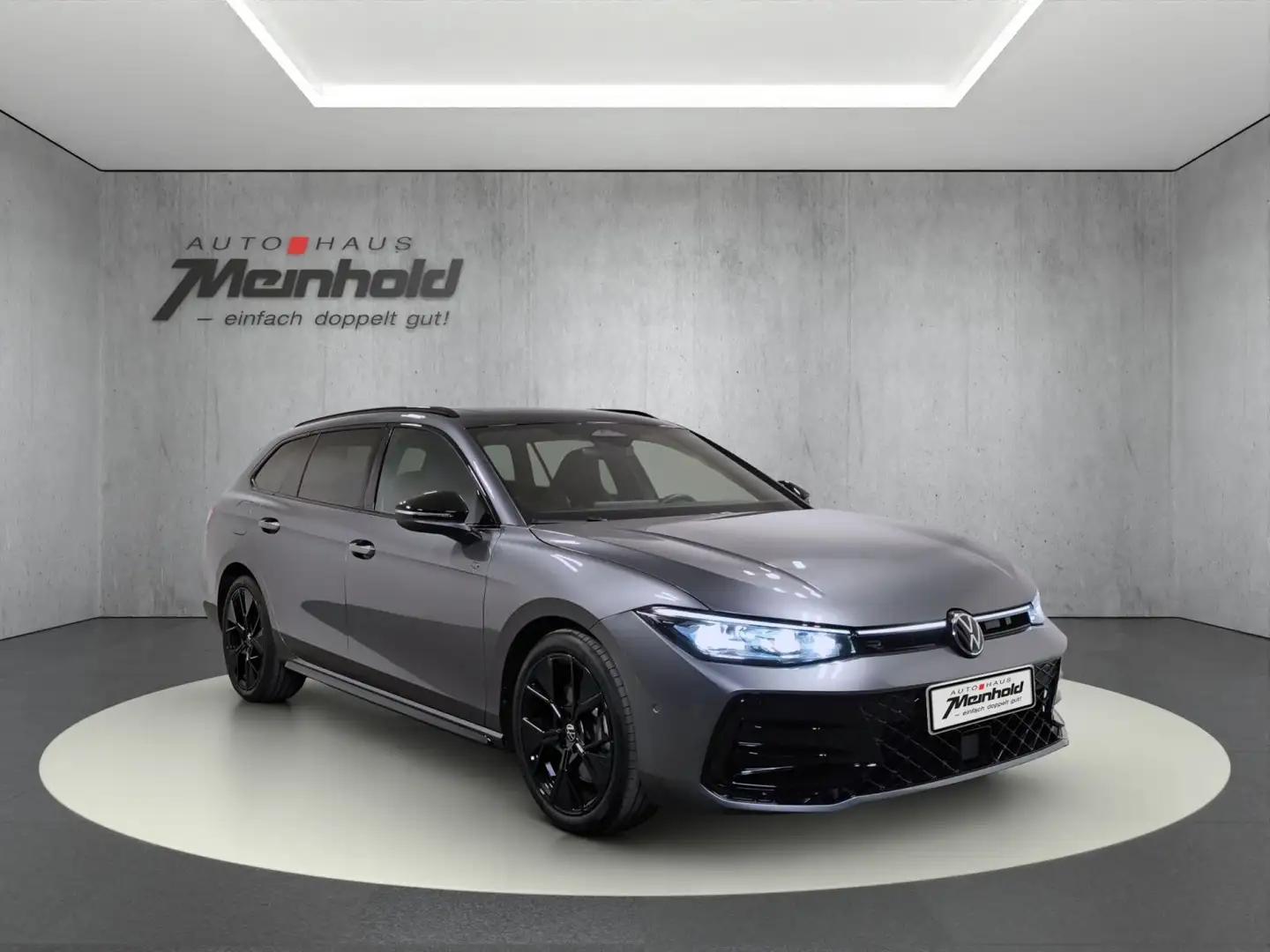Volkswagen Passat Variant 2.0 TDI DSG 4M R-Line "Signature" Grau - 2