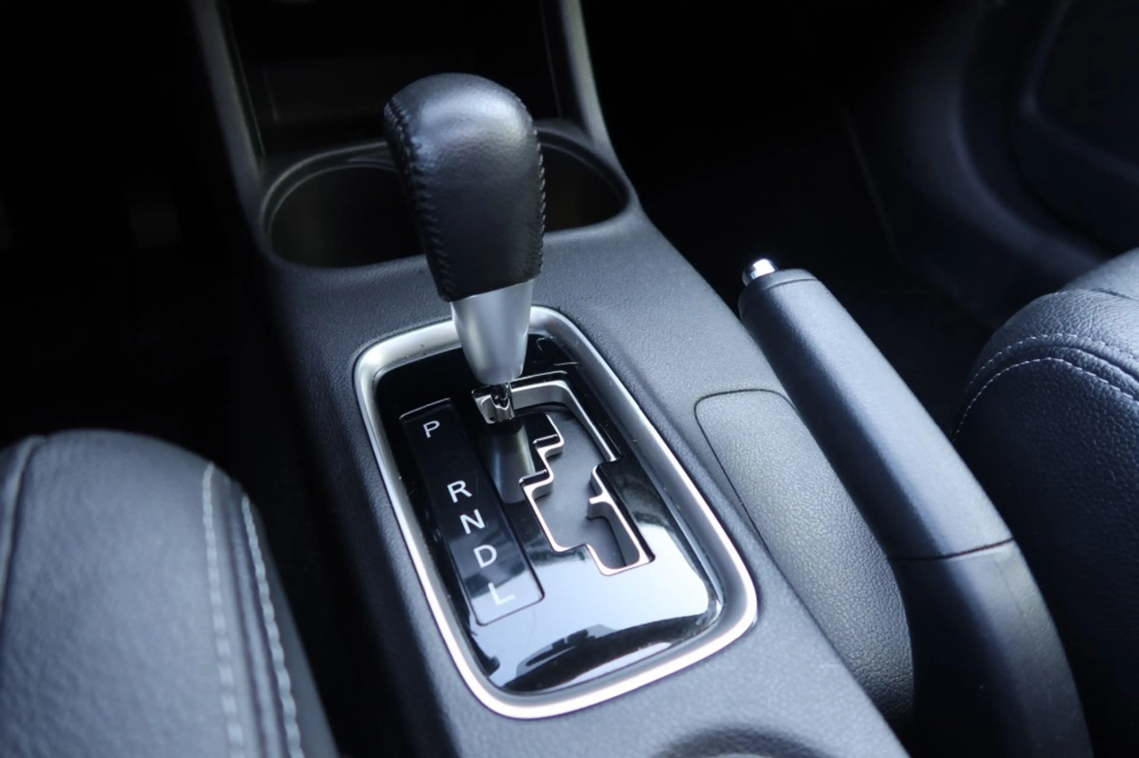 Mitsubishi Outlander 2.0 Instyle AUTOMAAT 7 Personen Clima, NAVI, Camer — photo 12