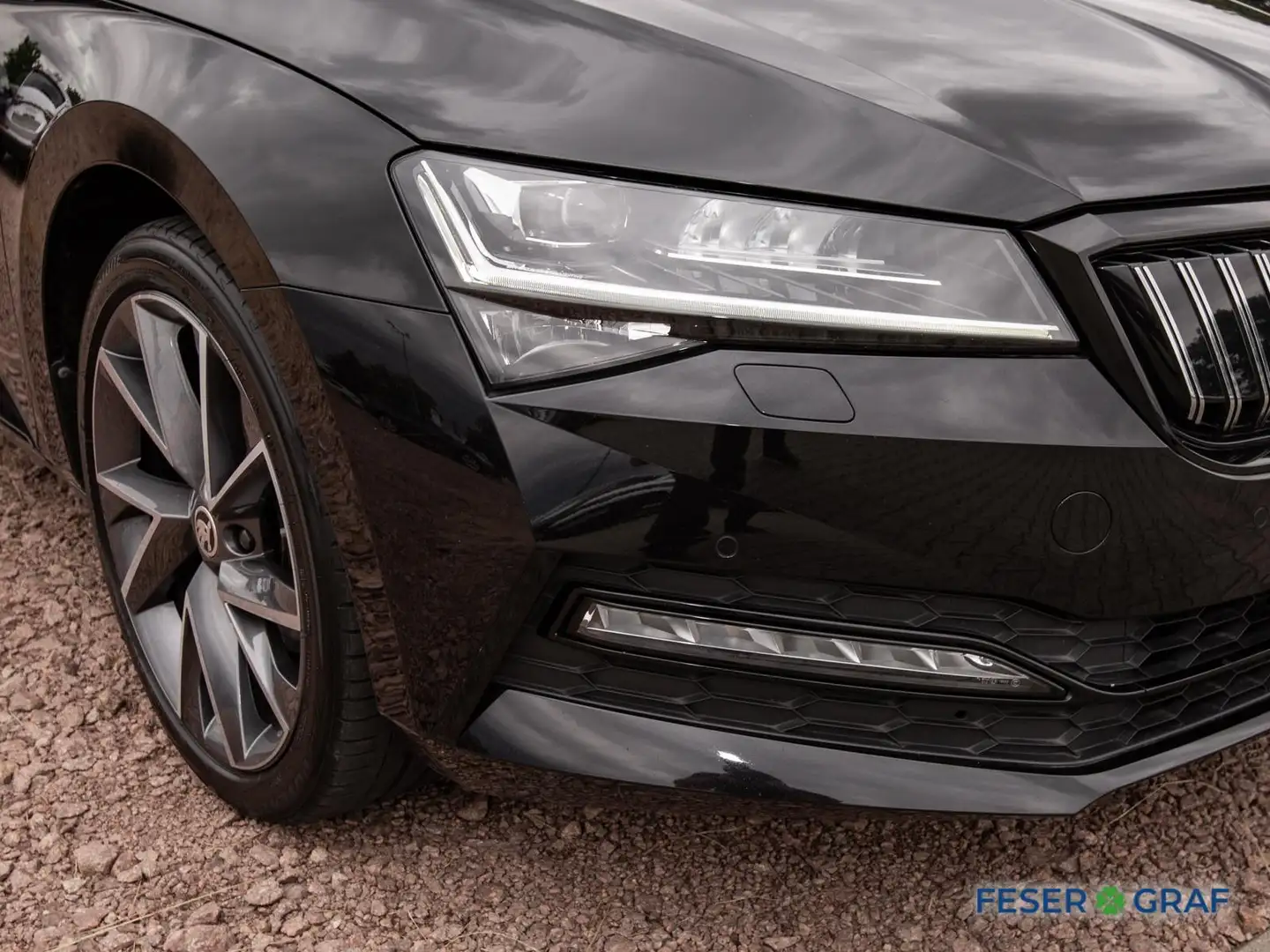 Skoda Superb Combi 1.4 TSIiV Sportline DSG AHK/AreaView/Scheibh Schwarz - 2