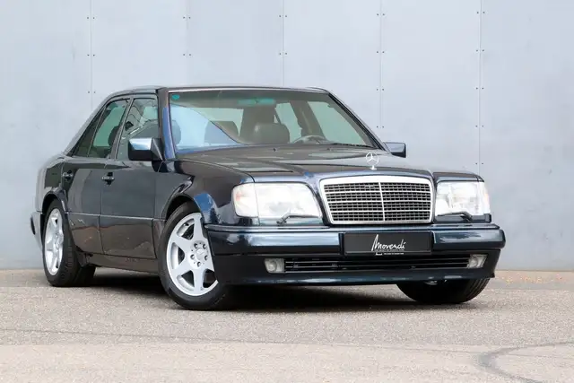 Mercedes-Benz E 500
