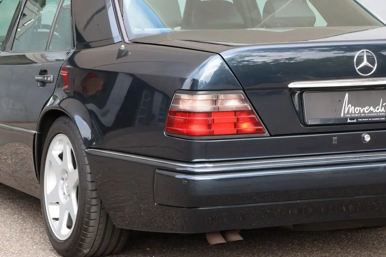 Mercedes-Benz E 500 Sondermodell Limited, Dt. Fahrzeug, foto 11