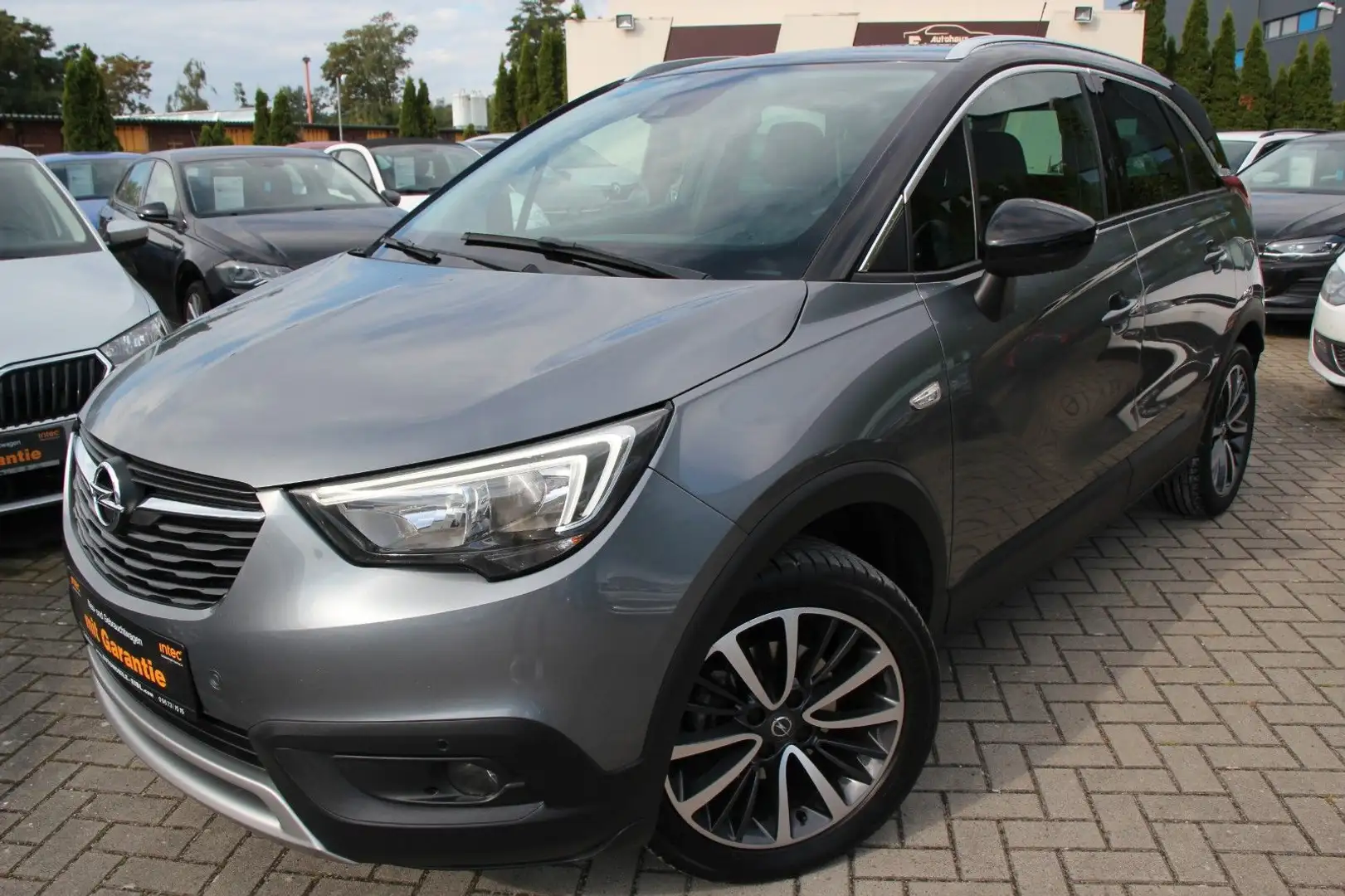 Opel Crossland X Aut. Klima/Navi/Kamera/Alu/CarPlay Grijs - 2