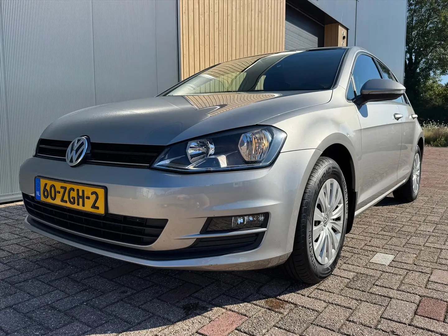Volkswagen Golf 1.2 TSI 85pk BMT 5D Trendline | BTW Auto | NL Auto Gris - 1