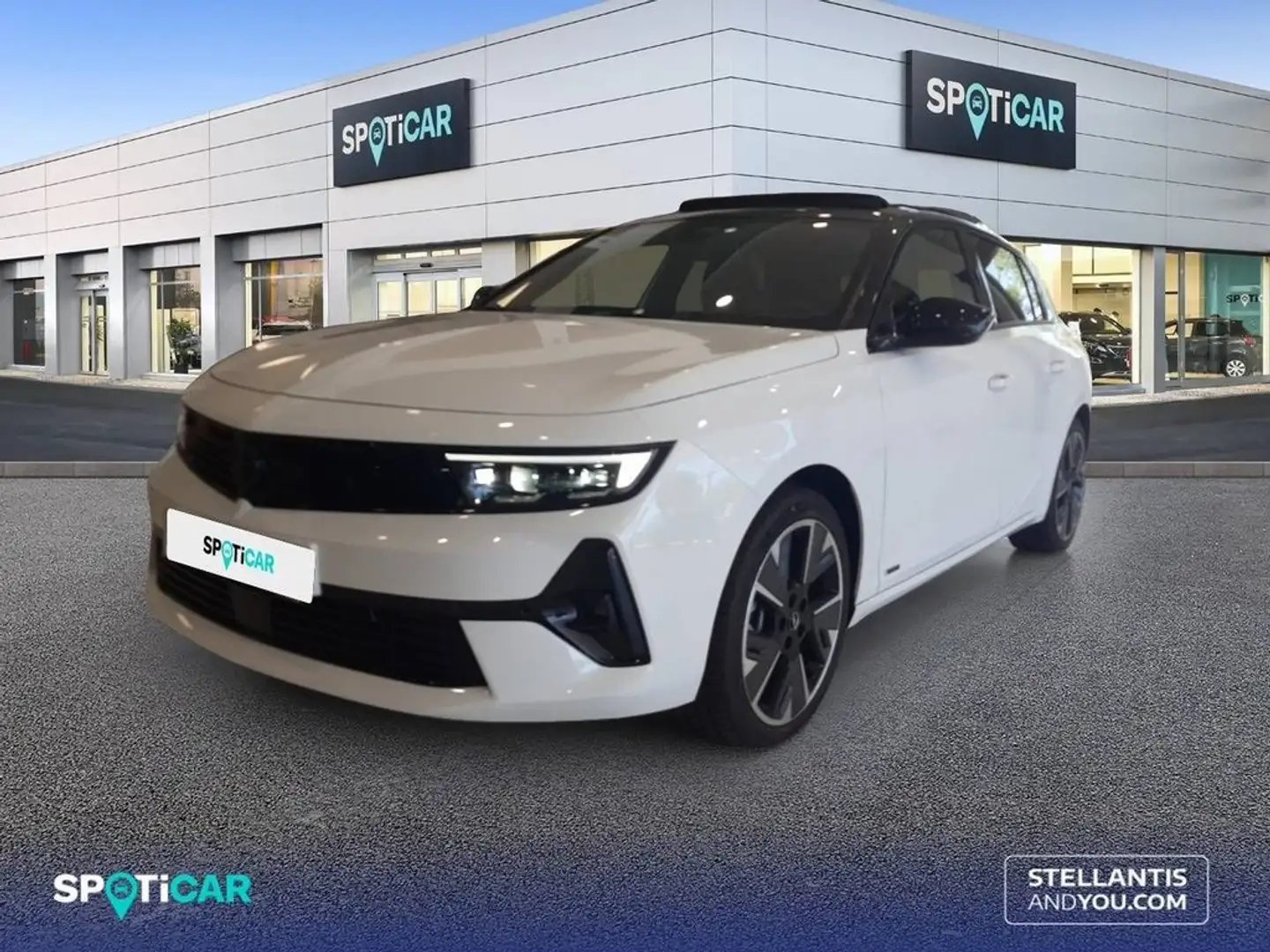 Opel Astra 54kWh Auto GS Wit - 1