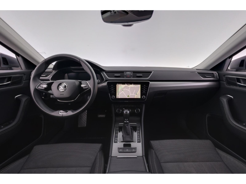 Skoda Superb 2.0TDI Combi DSG Style+LED+NAVI+VIRTUAL — photo 10
