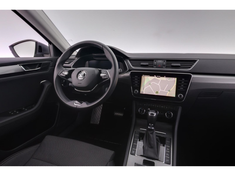 Skoda Superb 2.0TDI Combi DSG Style+LED+NAVI+VIRTUAL — photo 12
