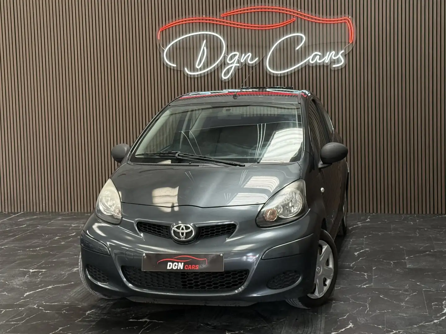 Toyota Aygo Aygo 1.0i VVT-i Gris - 1