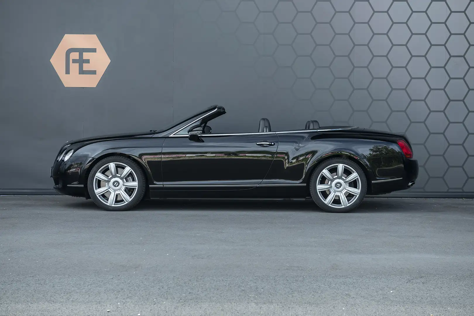 Bentley Continental GTC 6.0 W12 + Dealer onderhouden + Excellent Condition Noir - 2