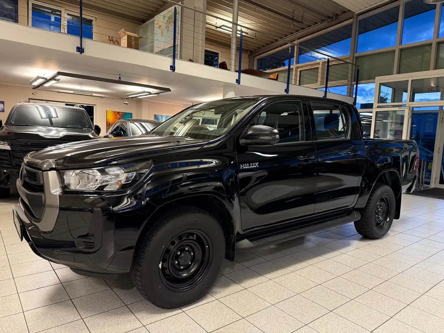 Toyota Hilux HILUX 2.8 DOUBLE CAB - KAMERA-SMART KEY-SITZH. Fekete - 2