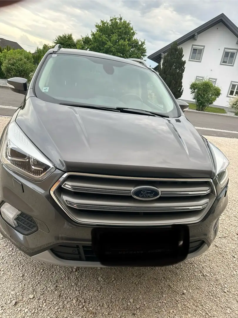 Ford Kuga 2,0 TDCi Titanium Powershift Aut. AWD - 2