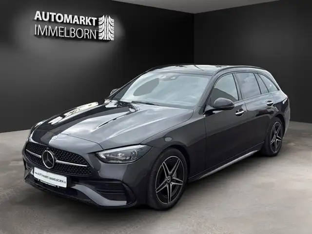 Mercedes-Benz C-Class view 4