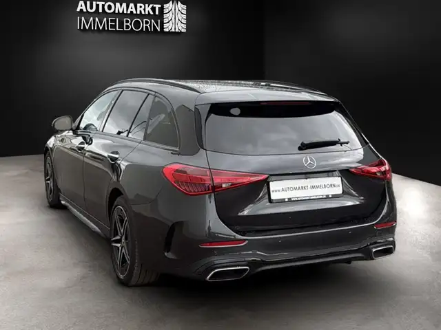 Mercedes-Benz C-Class view 5