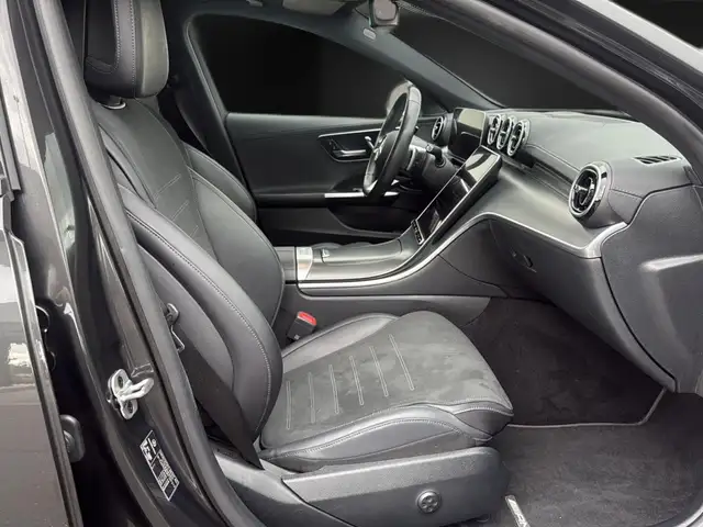 Mercedes-Benz C-Class view 15