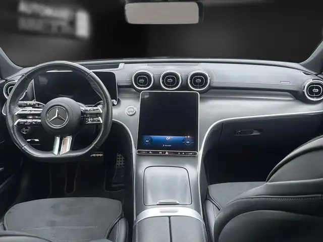 Mercedes-Benz C-Class view 12