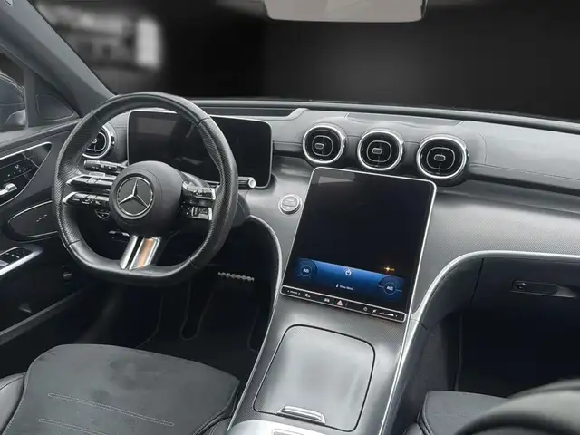 Mercedes-Benz C-Class view 13