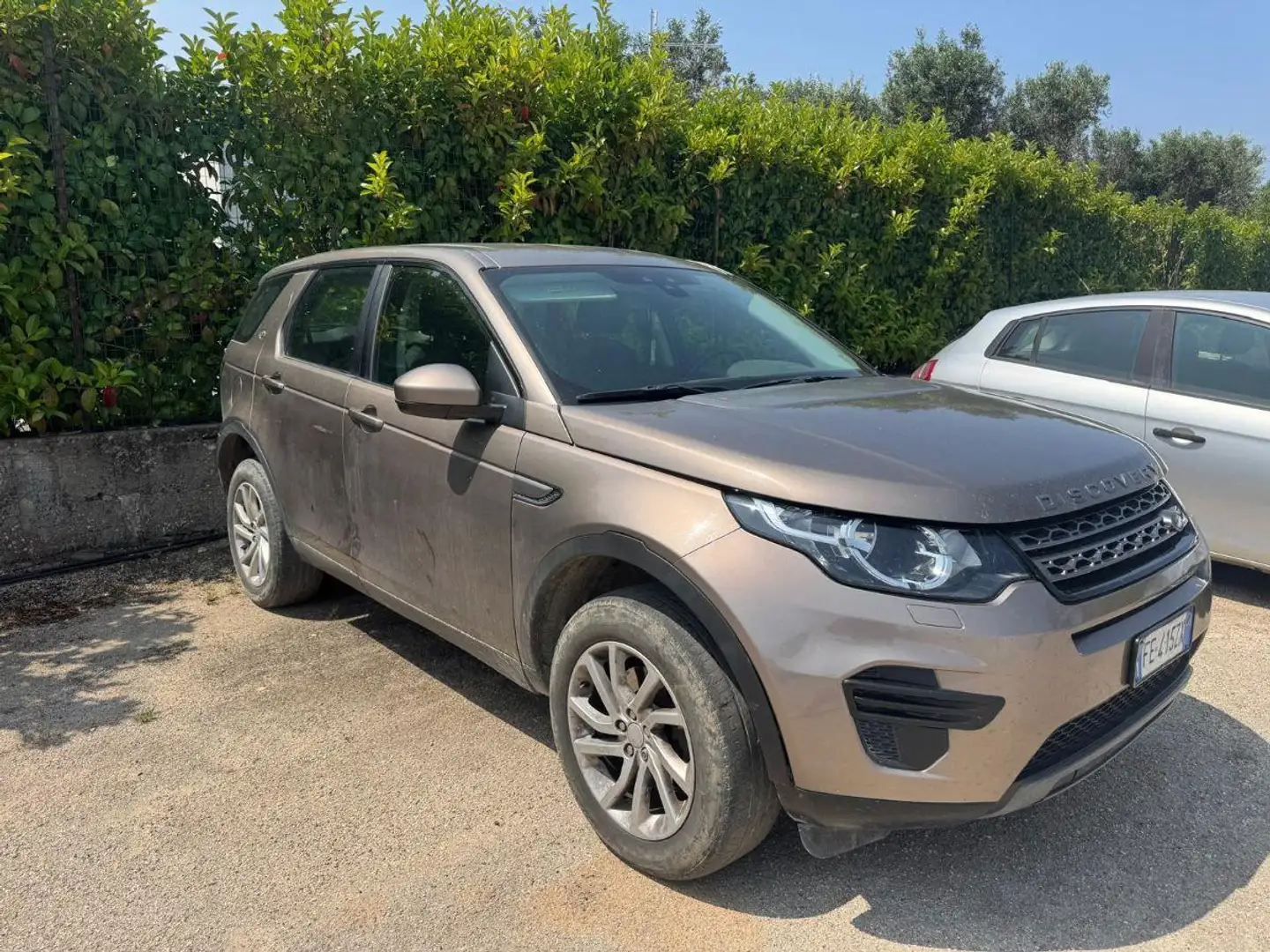 Land Rover Discovery Sport 2.0 TD4 150 CV MOTORE ROTTO Bianco - 2