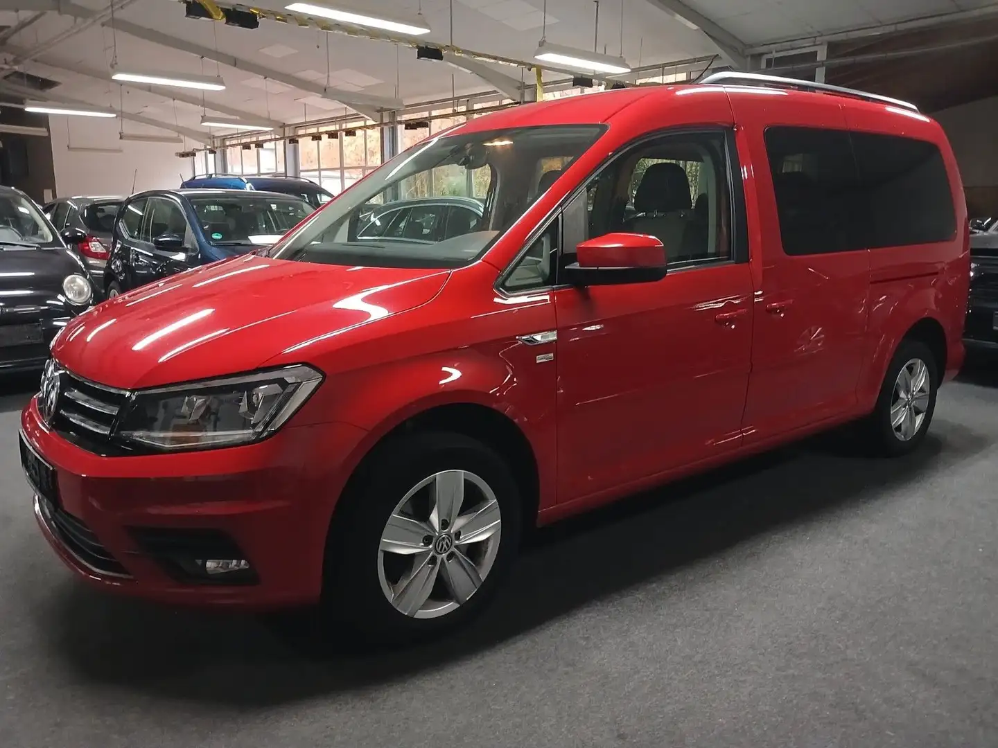 Volkswagen Caddy Maxi 7SITZER NAVI LED AHK 1.HD. STHZUNG Rot - 2