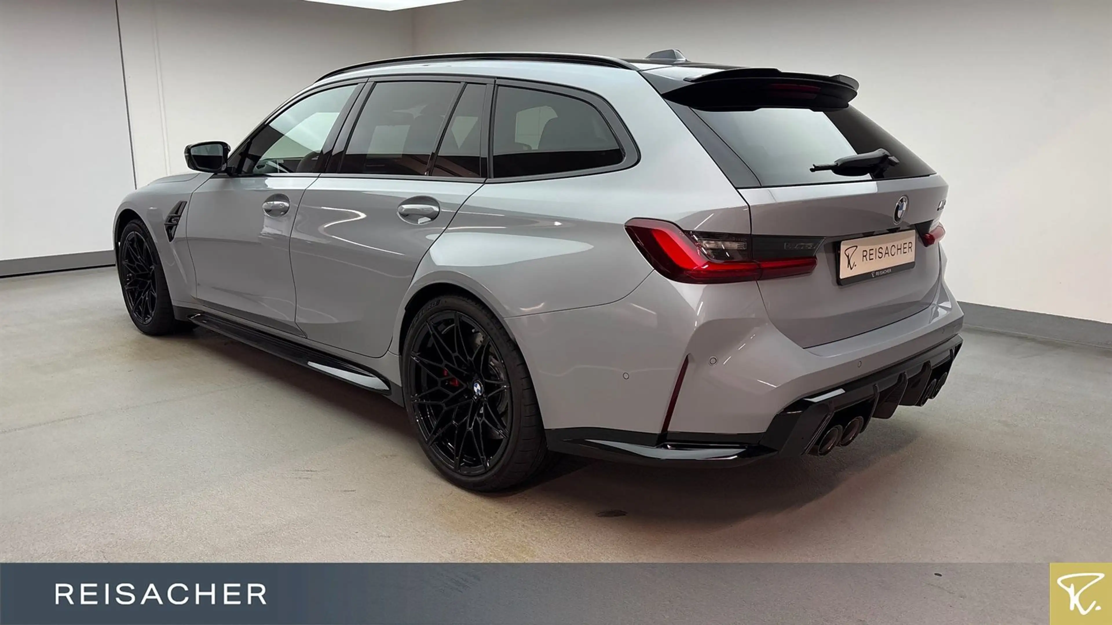 BMW M3 Competition mit M xDrive Touring DAB Radio — photo 2