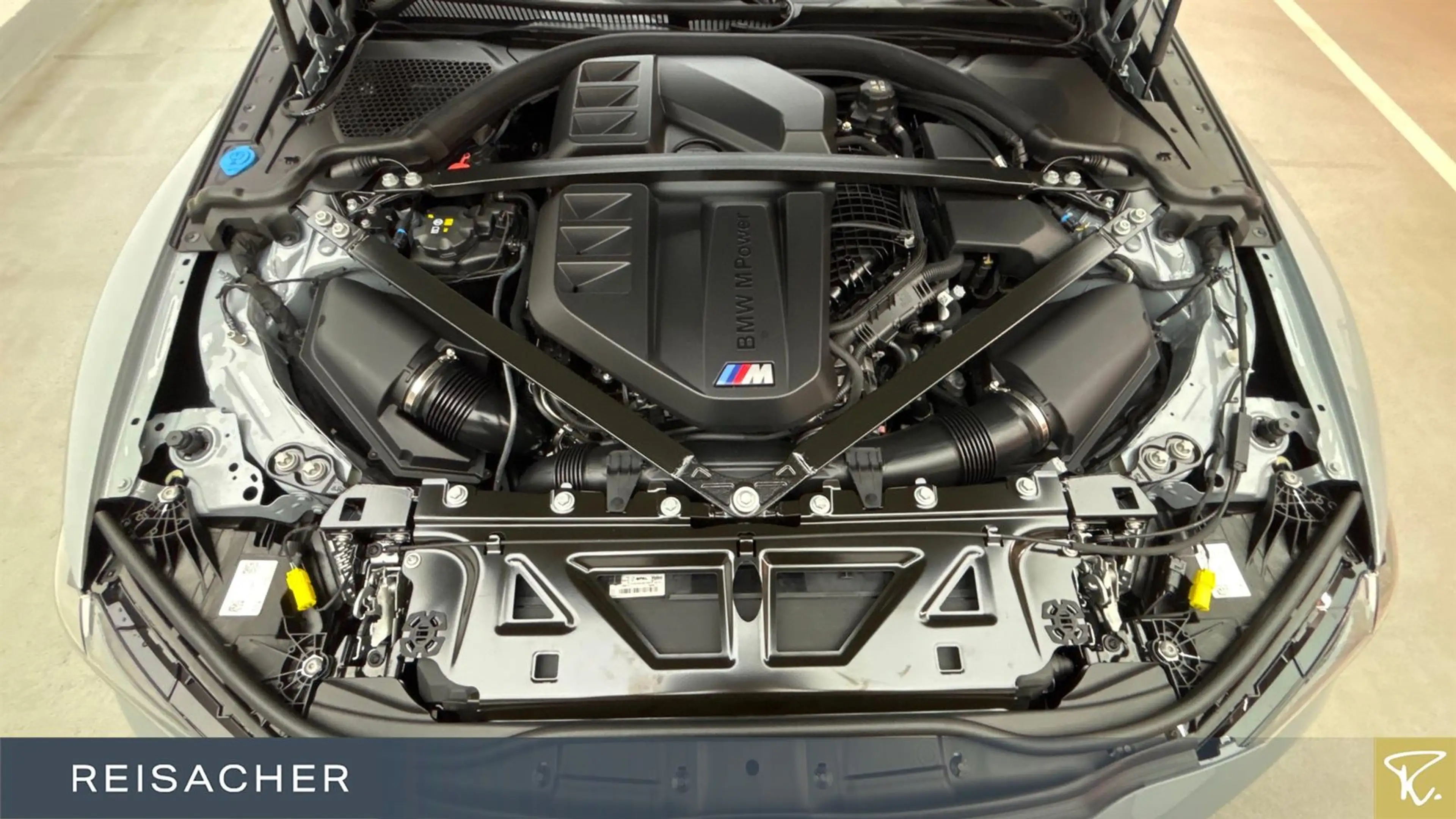 BMW M3 Competition mit M xDrive Touring DAB Radio — photo 7