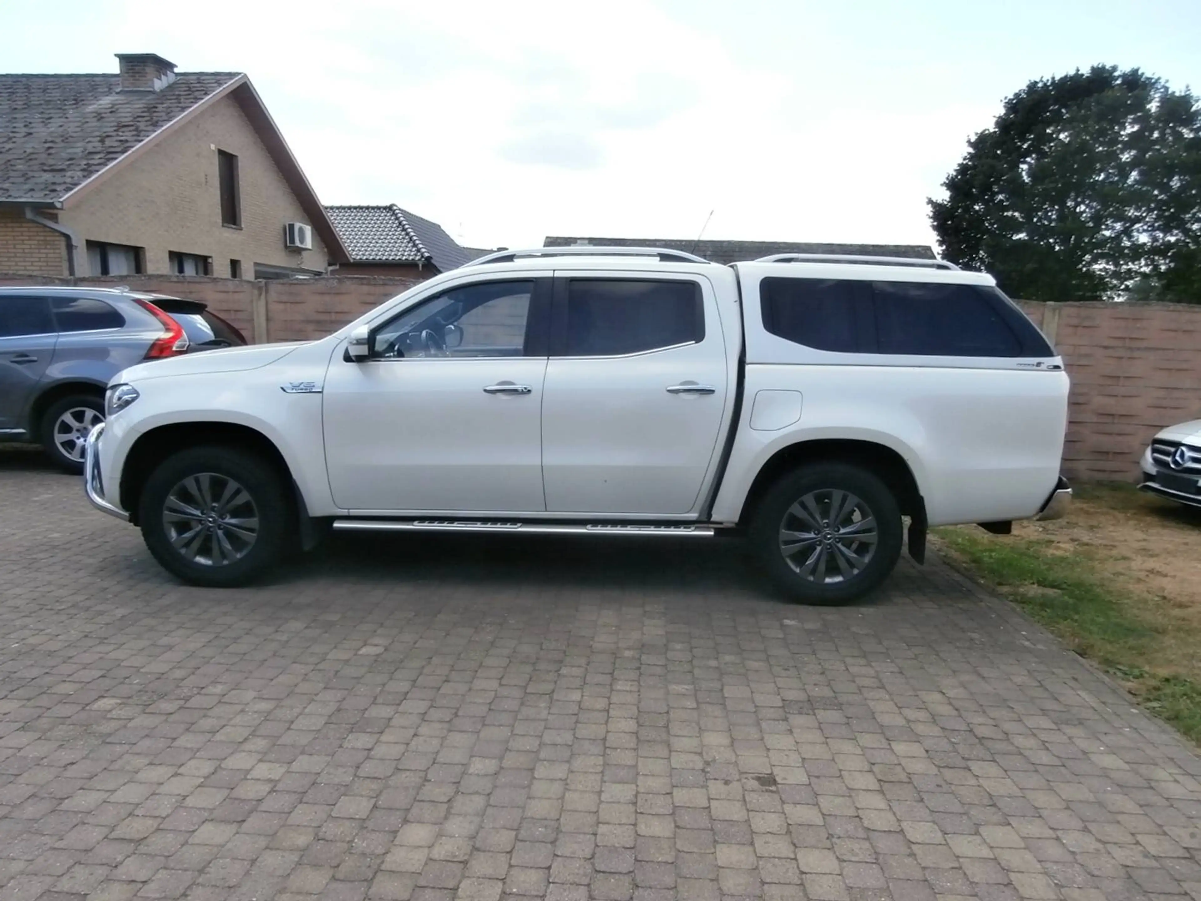 Mercedes-Benz X 350 X 350 d 4Matic Power motorschade — photo 8