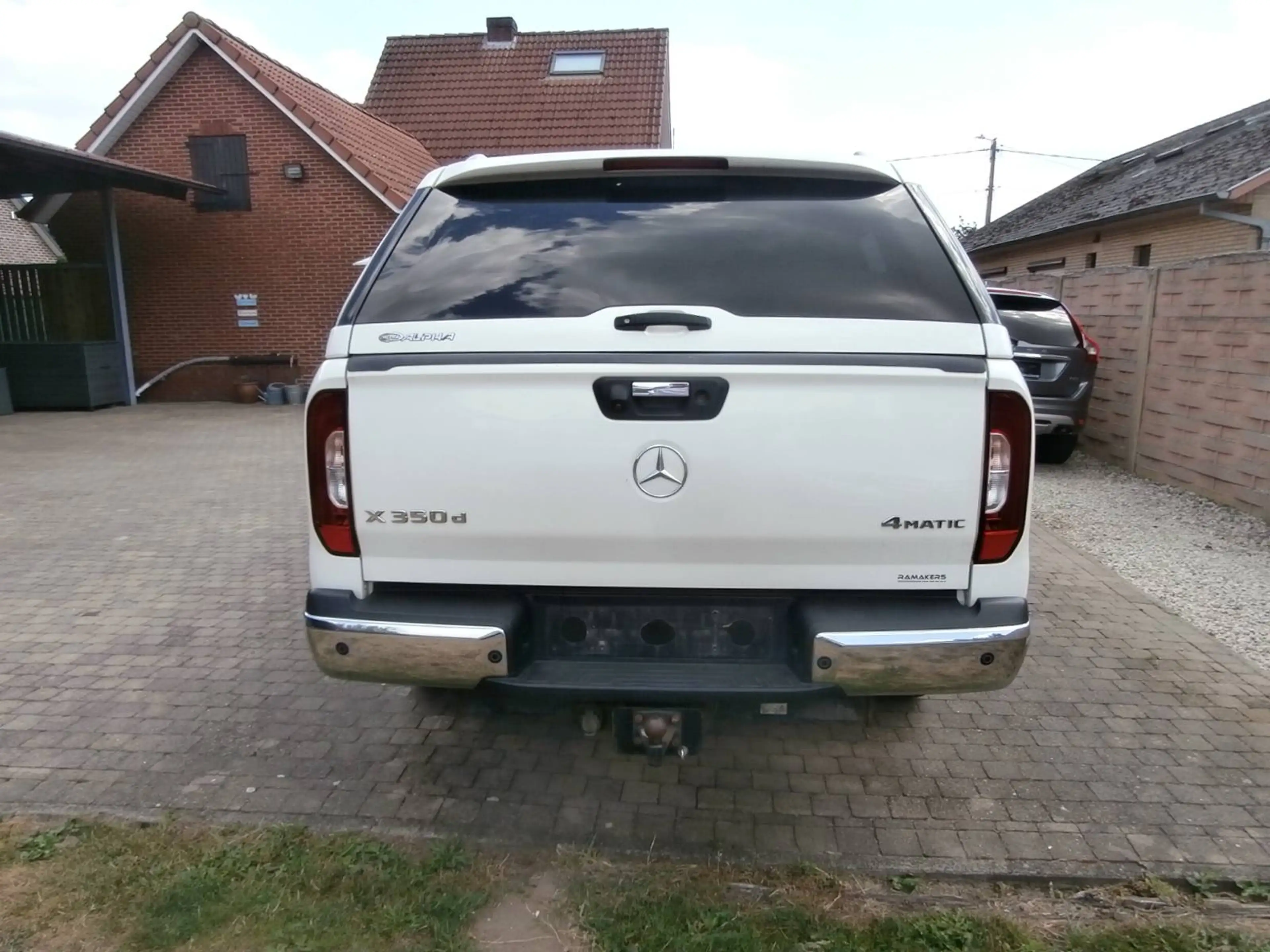 Mercedes-Benz X 350 X 350 d 4Matic Power motorschade — photo 6