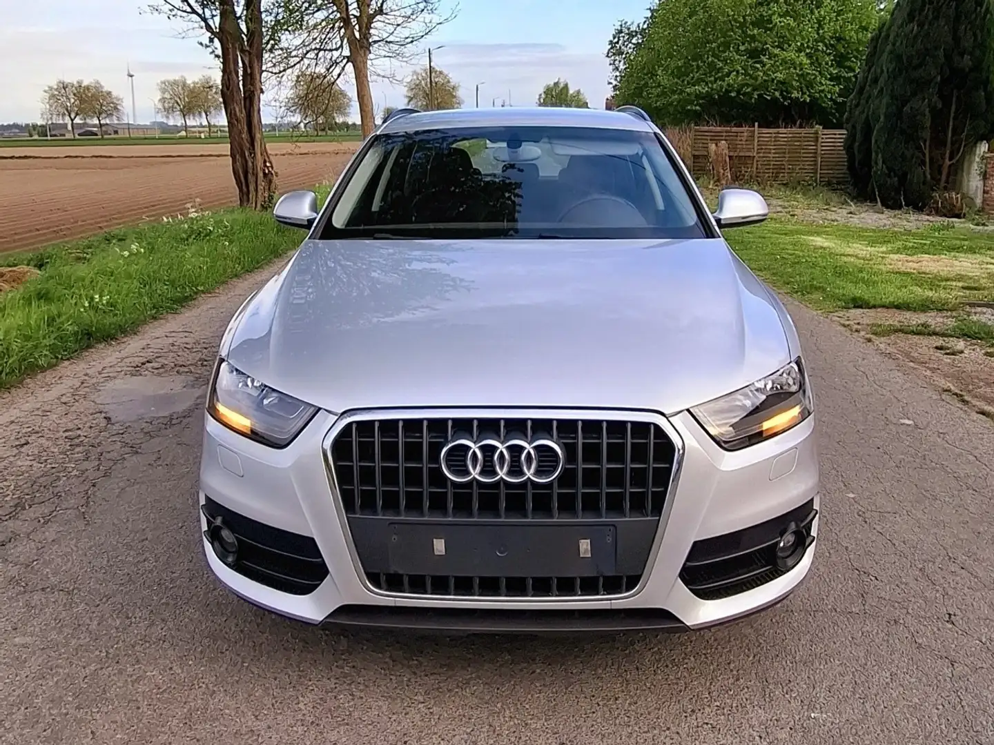Audi Q3 2.0 TDi - 1