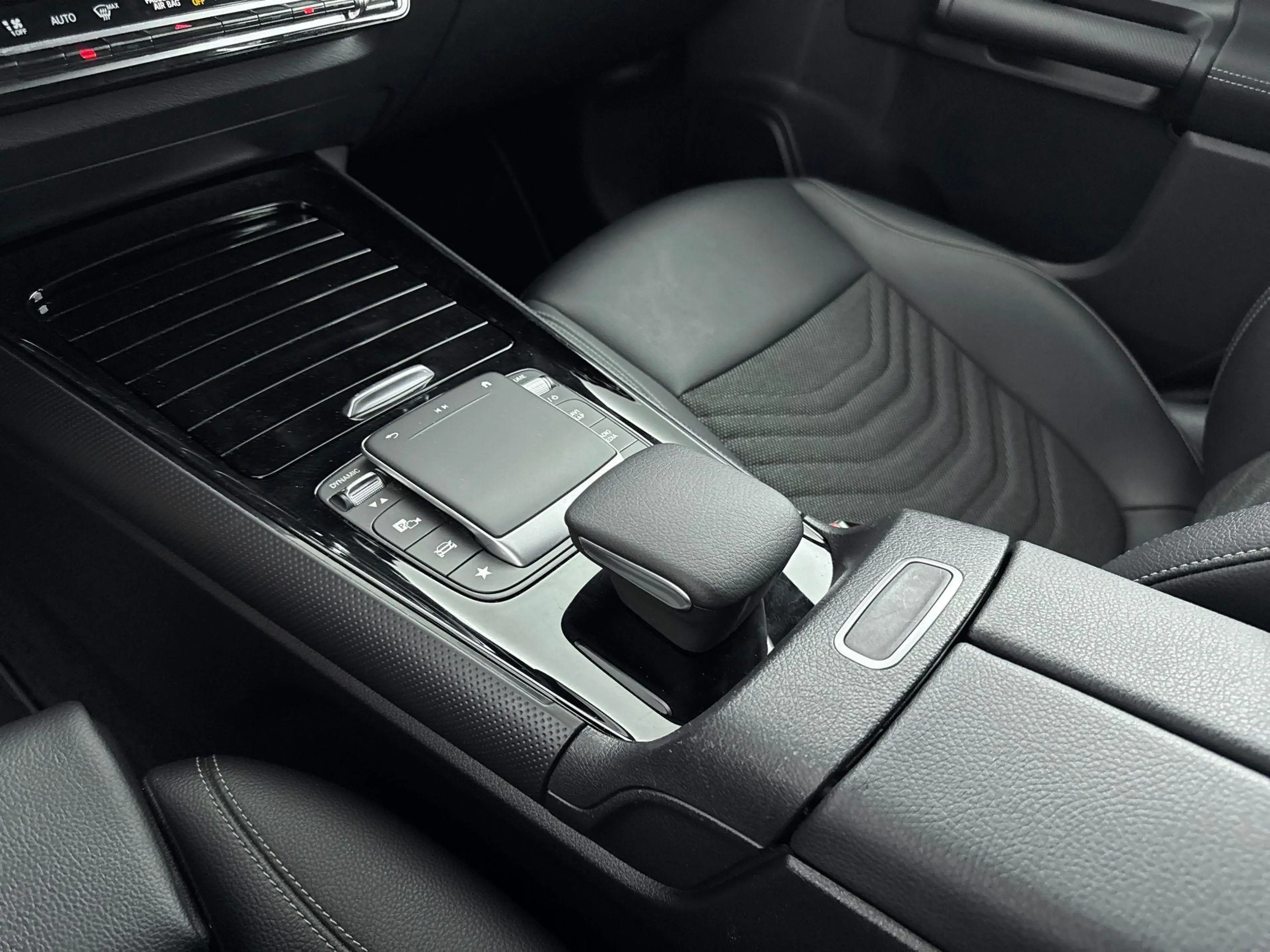 Mercedes-Benz GLA 250 GLA 250e Automaat Style Line | Advantage Pakket | — photo 11