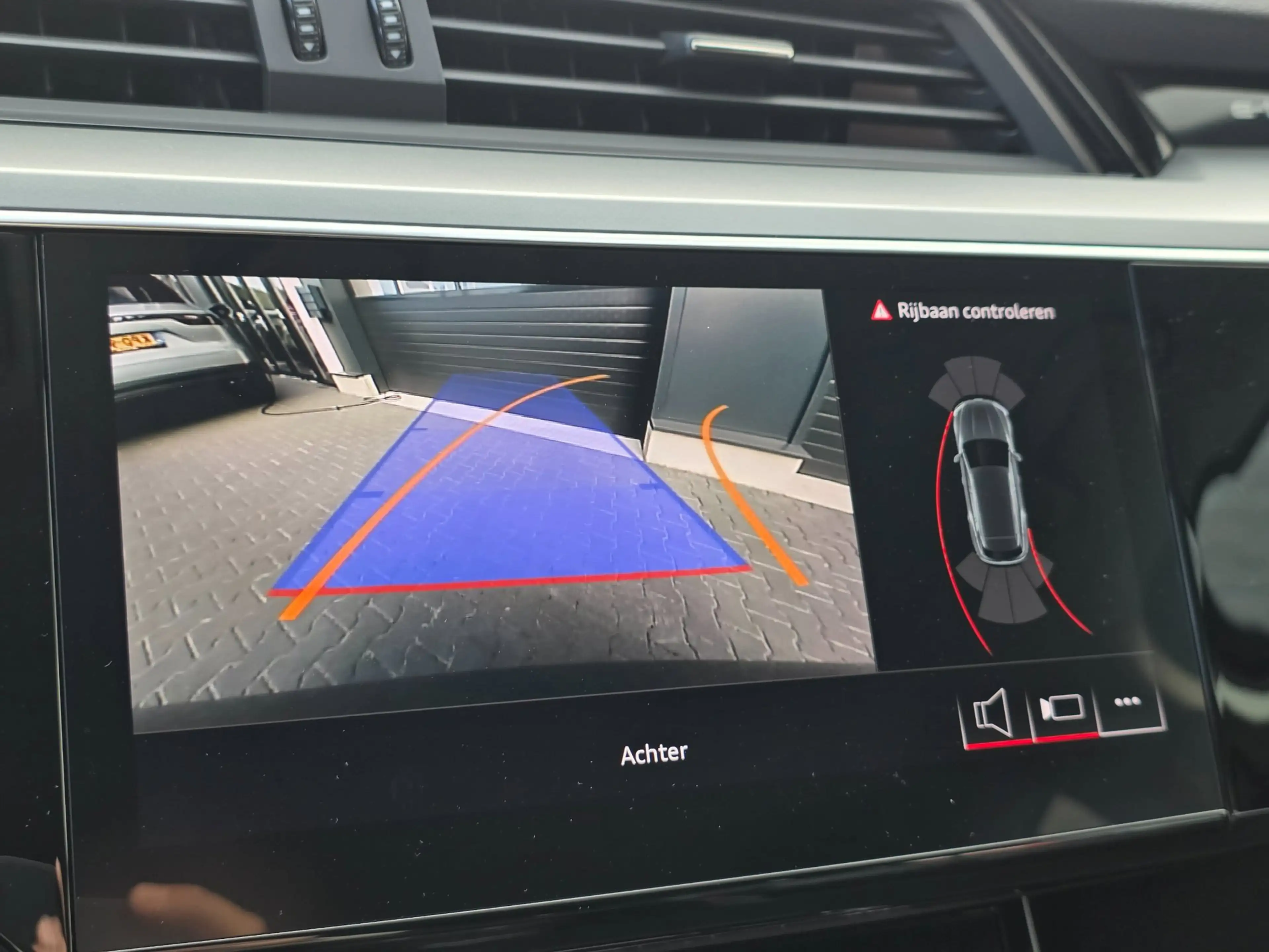 Audi Q8 e-tron 55 quattro Advanced Edition 115 kWh | LEDER | STOE — photo 16