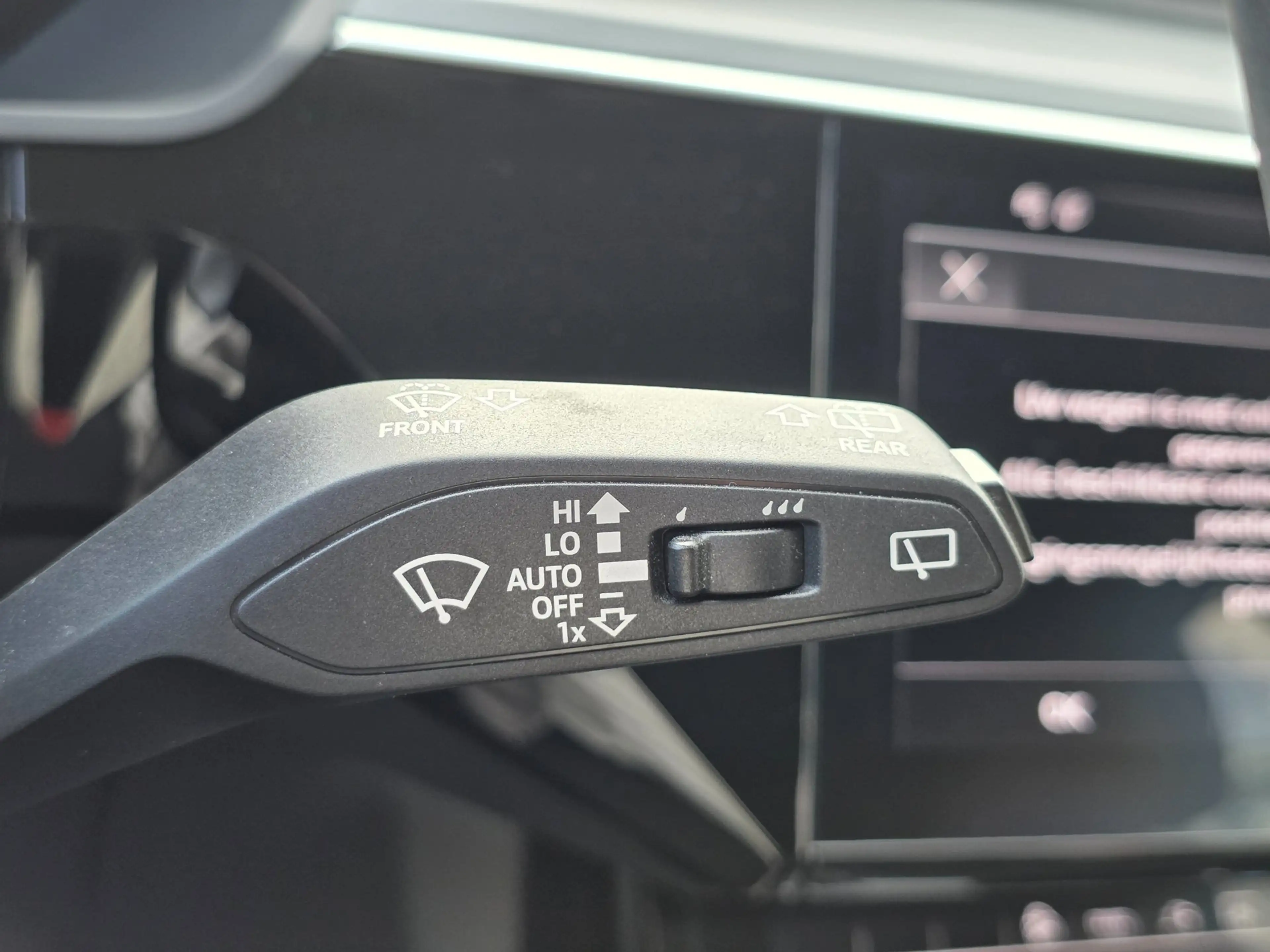 Audi Q8 e-tron 55 quattro Advanced Edition 115 kWh | LEDER | STOE — photo 29