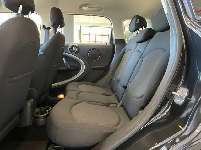 Mini Countryman view 11