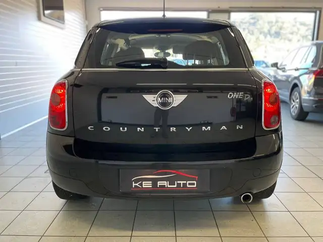 Mini Countryman view 8