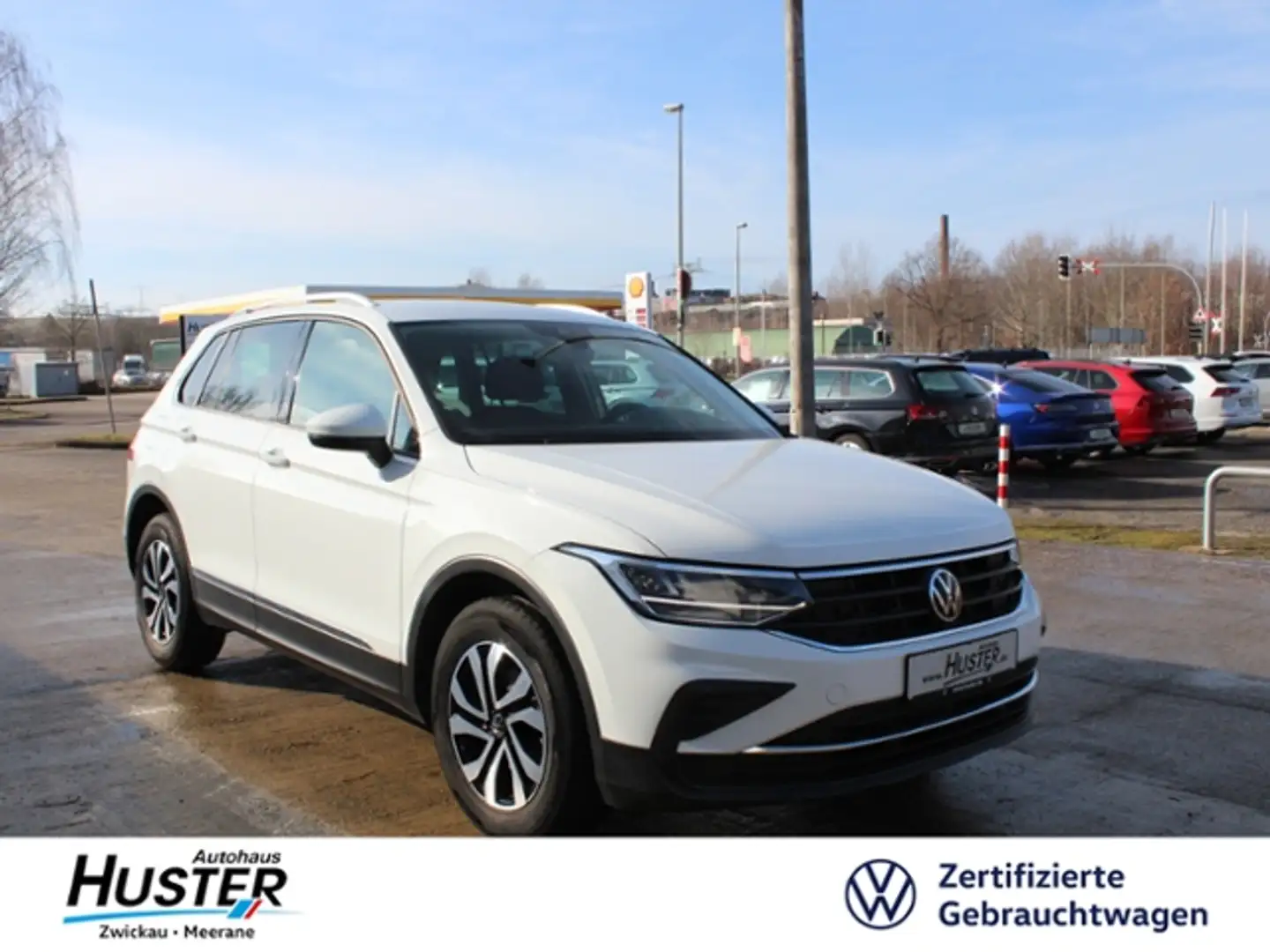 Volkswagen Tiguan Active 1.5 TSI OPF *AHK,NAVI,RFK,4xSHZ* Weiß - 1