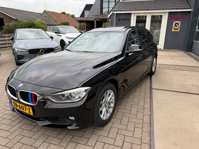 BMW 320 3-serie Touring 320i High Executive Sport / Pano / — photo 13