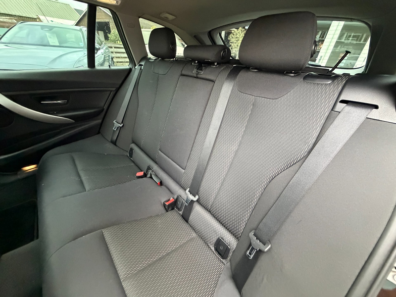 BMW 320 3-serie Touring 320i High Executive Sport / Pano / — photo 32