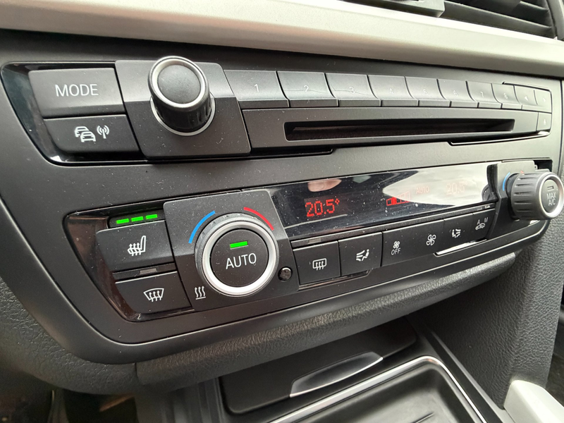 BMW 320 3-serie Touring 320i High Executive Sport / Pano / — photo 28