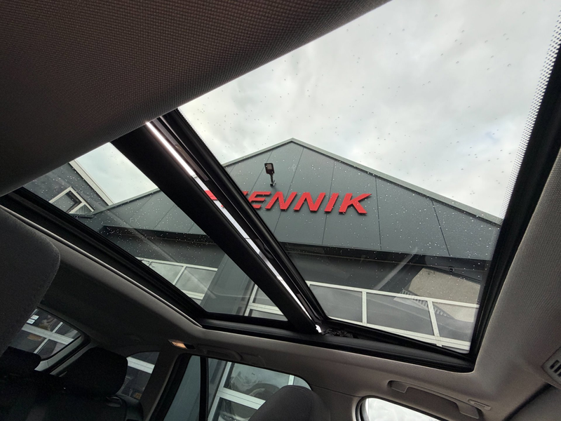 BMW 320 3-serie Touring 320i High Executive Sport / Pano / — photo 39
