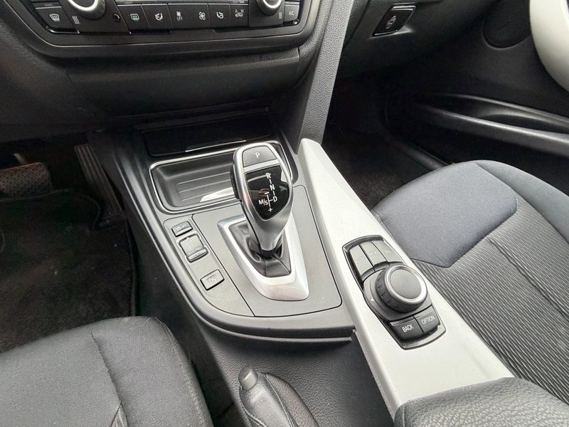 BMW 320 3-serie Touring 320i High Executive Sport / Pano / — photo 24