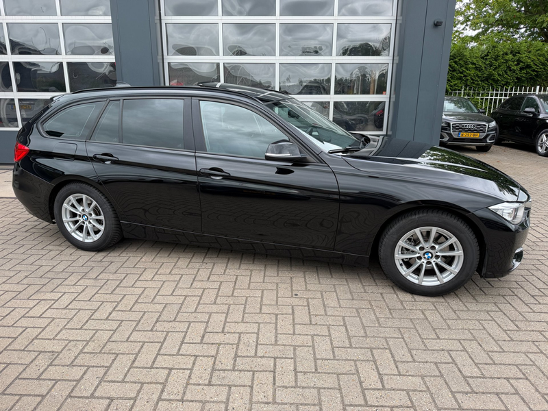BMW 320 3-serie Touring 320i High Executive Sport / Pano / — photo 7
