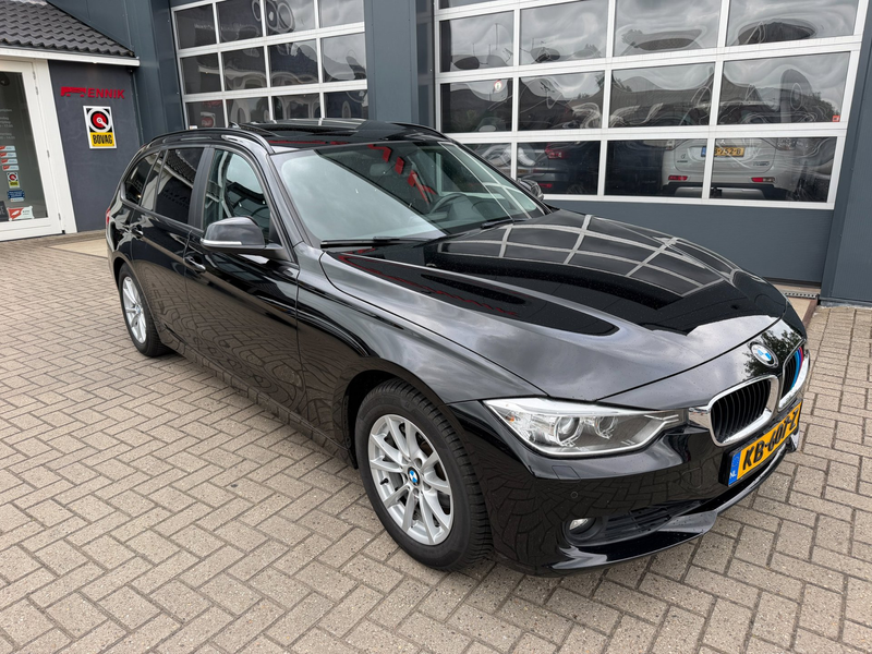 BMW 320 3-serie Touring 320i High Executive Sport / Pano / — photo 2