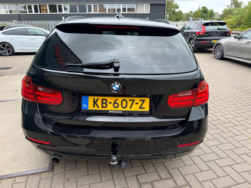 BMW 320 3-serie Touring 320i High Executive Sport / Pano / — photo 11