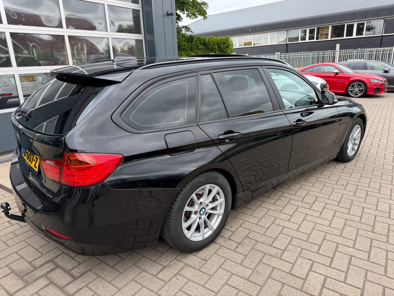 BMW 320 3-serie Touring 320i High Executive Sport / Pano / — photo 8