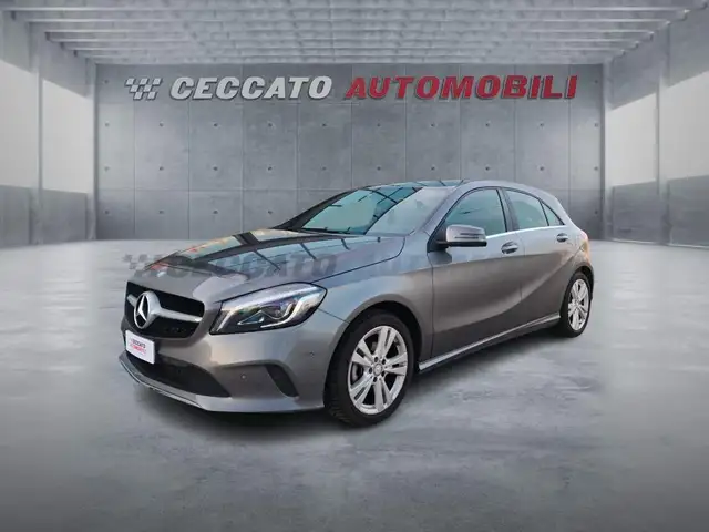 Mercedes-Benz A 180 A 180 d Sport Activity edition