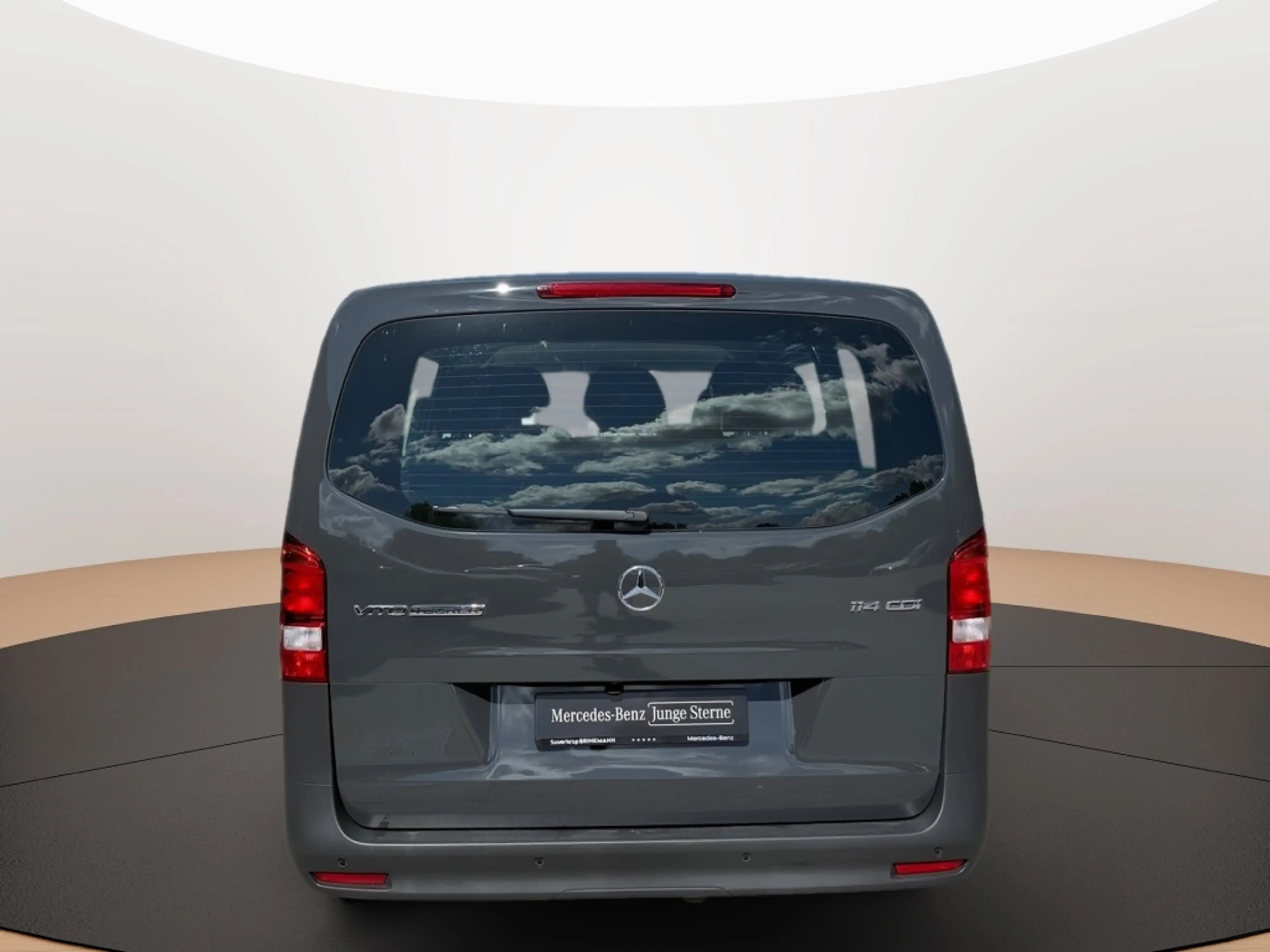 Mercedes-Benz Vito 114 TOURER BASE EXTRALANG AUTOM AHK AHK PDC — photo 8