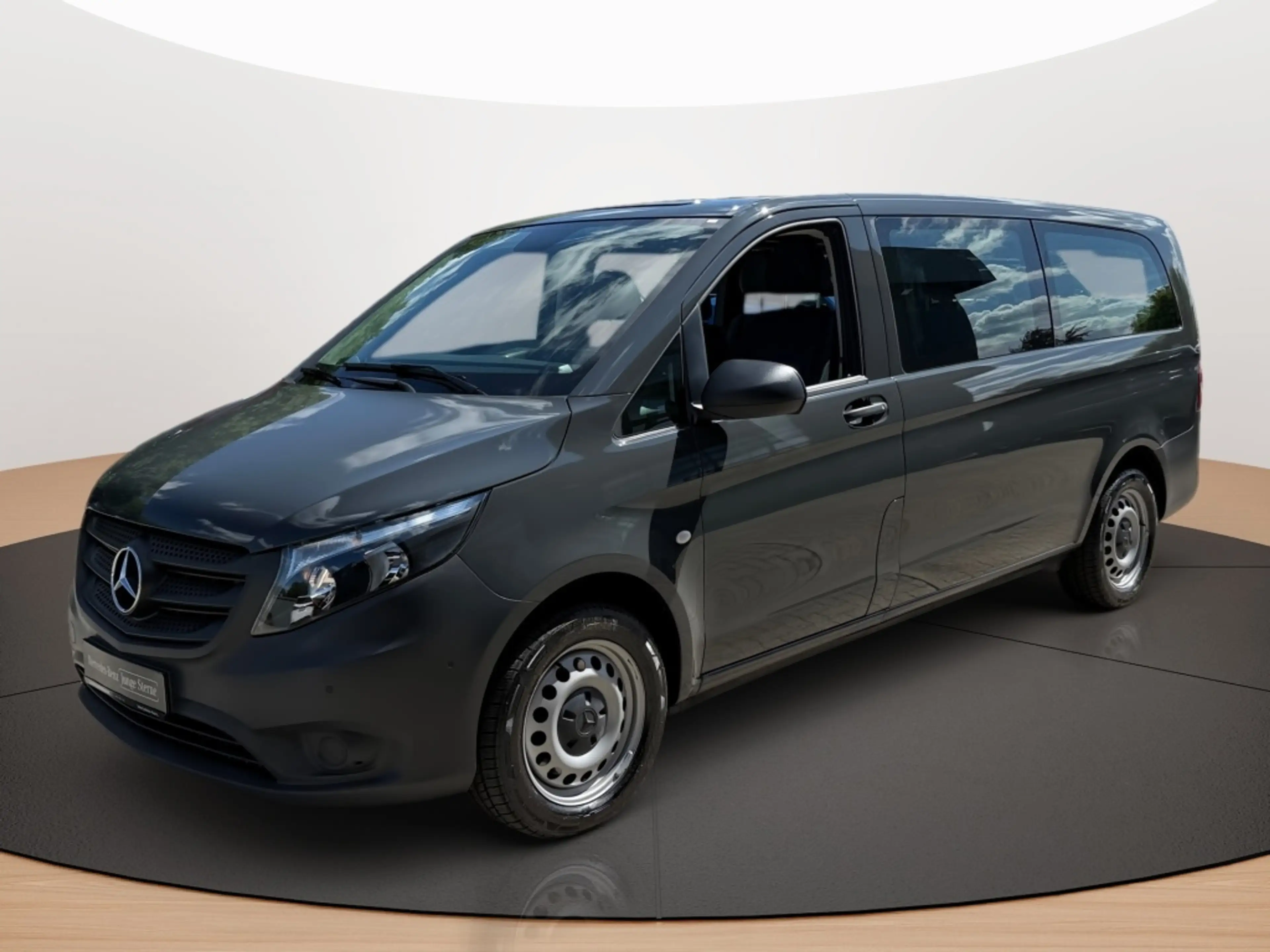 Mercedes-Benz Vito 114 TOURER BASE EXTRALANG AUTOM AHK AHK PDC — photo 2