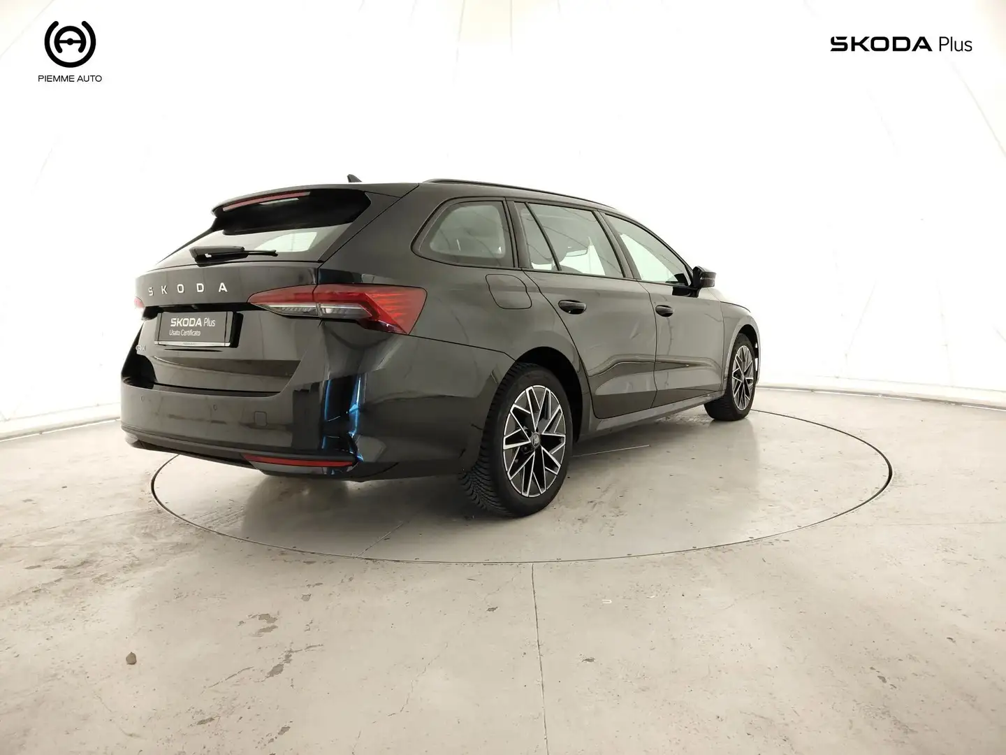 Skoda Octavia Octavia 2.0 TDI 150 CV DSG Wagon Executive Nero - 2