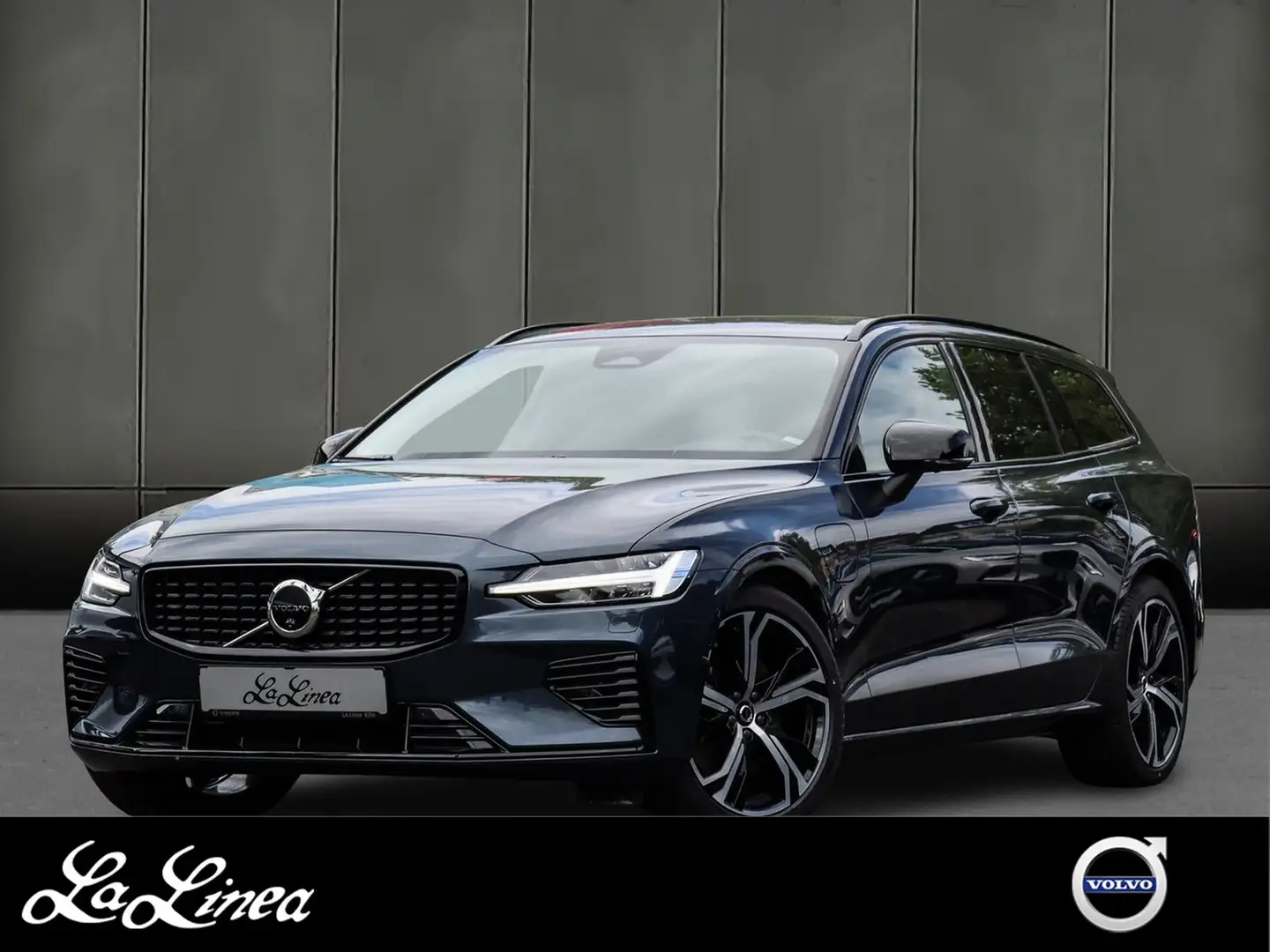 Volvo V60 T6 AWD Ultra Dark NP:77.480,-//360°K/BLIS/HEAD-UP Blau - 1