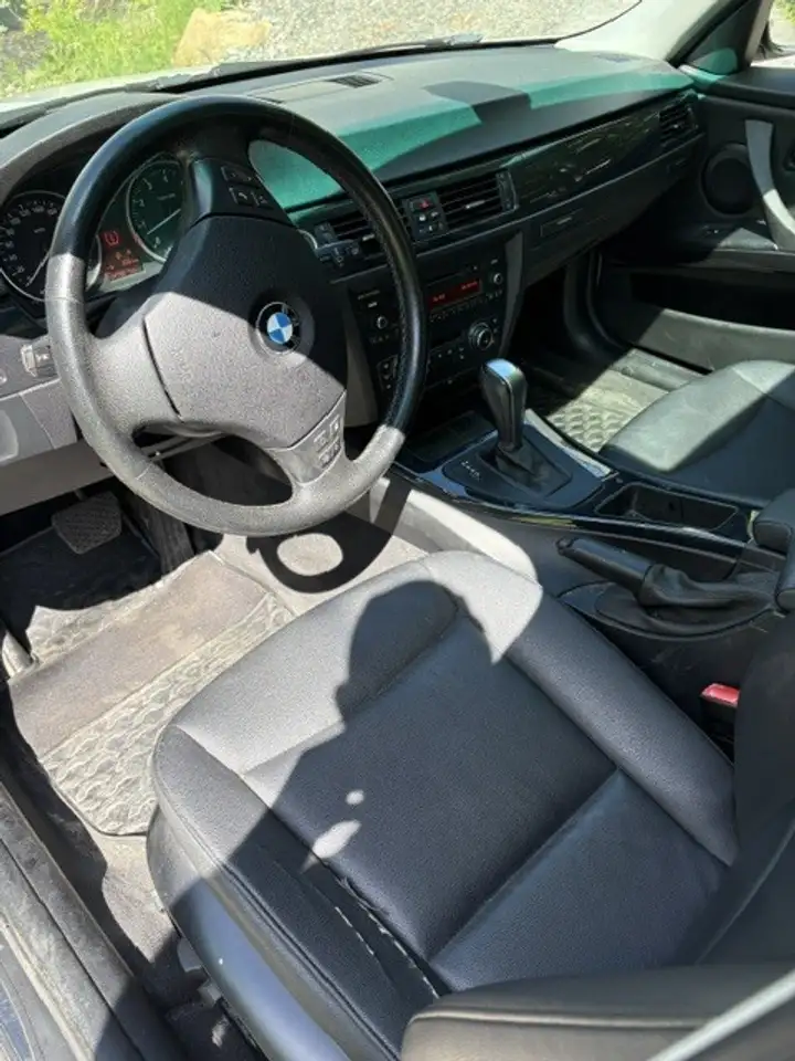 BMW 3 Series снимка BMW 3 Series
