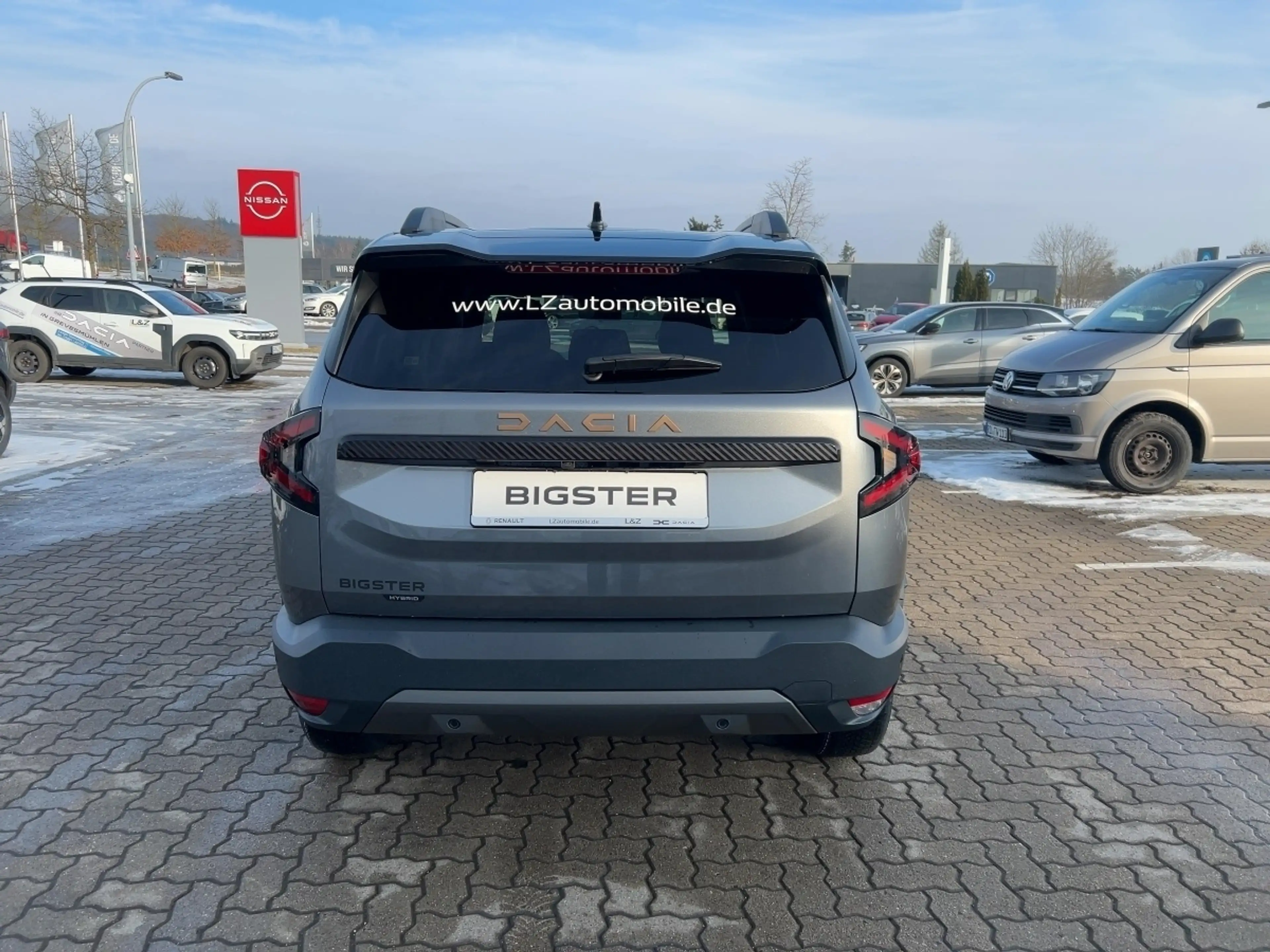 Dacia Bigster Extreme 1.8 E-TECH Full Hybrid 155 — photo 3