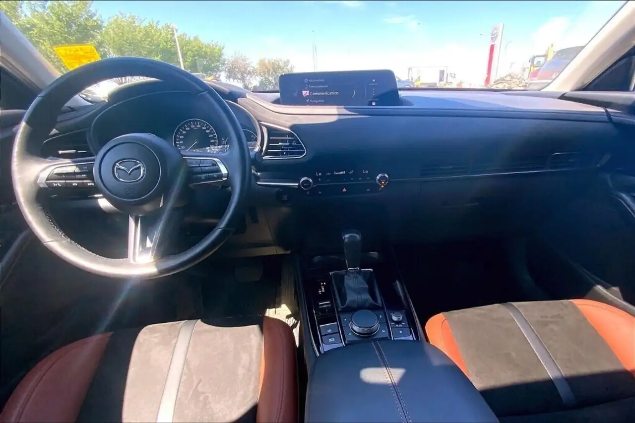 Mazda CX-30 снимка Mazda CX-30