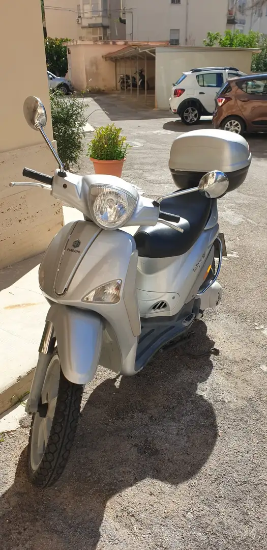 Piaggio Liberty 125 Argintiu - 1